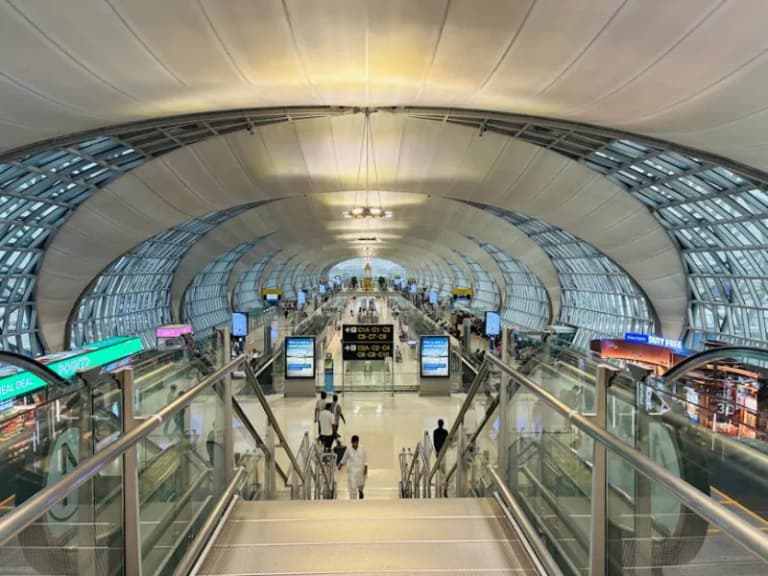 Airport duty free terminal for VAT refund claims