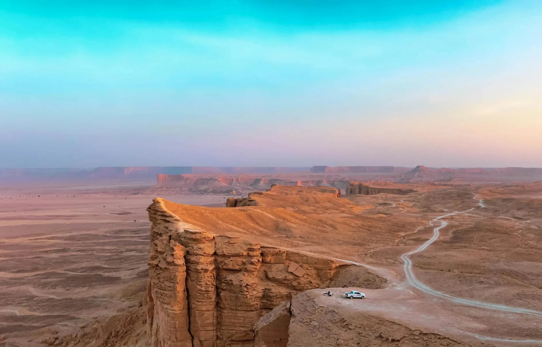Edge of the World (Jebel Fihrayn) in Riyadh
